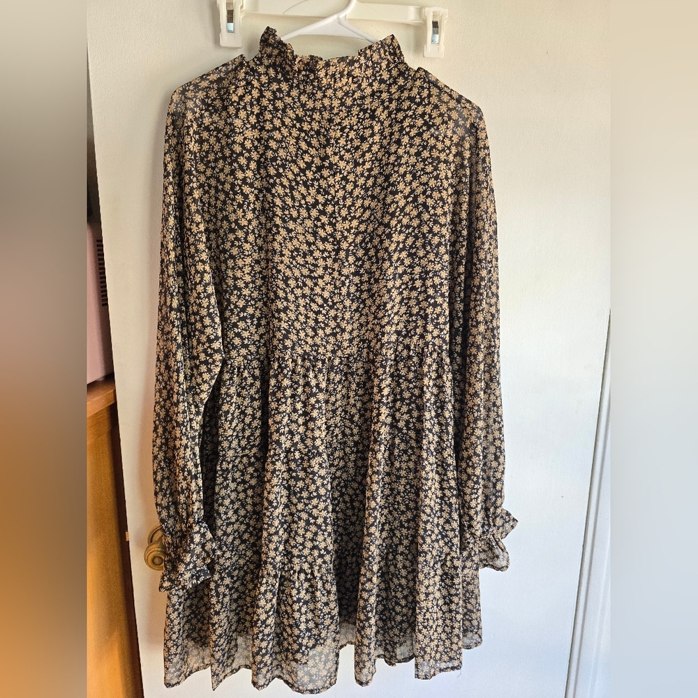 Dress Forum Floral Swing Long Sleeve Dress NWT Small